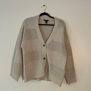 Oversized cardigan in good condition, only some pilling.